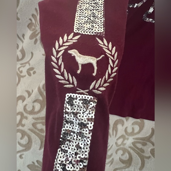 ‼️‼️Last price drop‼️‼️preloved Maroon Red Long sleeve Sequin VS pink top - Picture 9 of 14